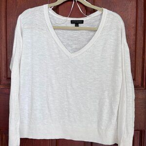 Banana Republic linen blend white v-neck sweater